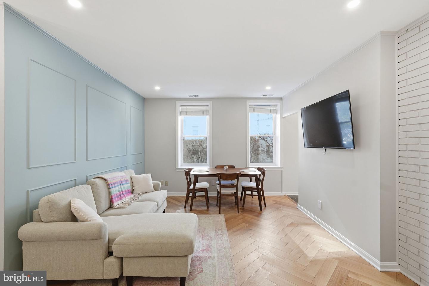 2001 16TH ST NW #202, WASHINGTON, District Of Columbia 20009, 1 Bedroom Bedrooms, ,1 BathroomBathrooms,Residential,For sale,2001 16TH ST NW #202,DCDC2245400 MLS # DCDC2245400