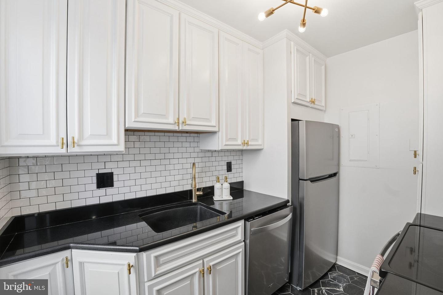 2001 16TH ST NW #202, WASHINGTON, District Of Columbia 20009, 1 Bedroom Bedrooms, ,1 BathroomBathrooms,Residential,For sale,2001 16TH ST NW #202,DCDC2245400 MLS # DCDC2245400