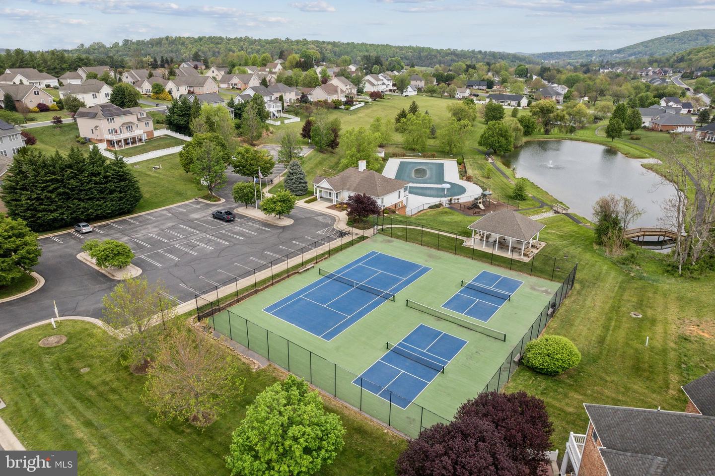 279 HEATHER LN, STAUNTON, Virginia 24401, 4 Bedrooms Bedrooms, ,2 BathroomsBathrooms,Residential,For sale,279 HEATHER LN,VAAG2002742 MLS # VAAG2002742