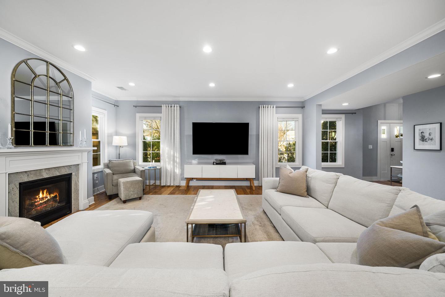 3209 NOTTAGE LN, FALLS CHURCH, Virginia 22042, 4 Bedrooms Bedrooms, ,3 BathroomsBathrooms,Residential,For sale,3209 NOTTAGE LN,VAFX2289948 MLS # VAFX2289948