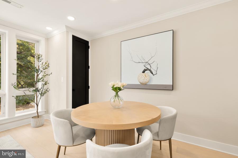 2305 NICHOLSON SE #202, WASHINGTON, District Of Columbia 20020, 2 Bedrooms Bedrooms, 3 Rooms Rooms,2 BathroomsBathrooms,Residential,For sale,2305 NICHOLSON SE #202,DCDC2245342 MLS # DCDC2245342