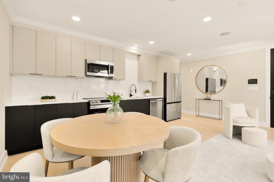 2305 NICHOLSON SE #202, WASHINGTON, District Of Columbia 20020, 2 Bedrooms Bedrooms, 3 Rooms Rooms,2 BathroomsBathrooms,Residential,For sale,2305 NICHOLSON SE #202,DCDC2245342 MLS # DCDC2245342