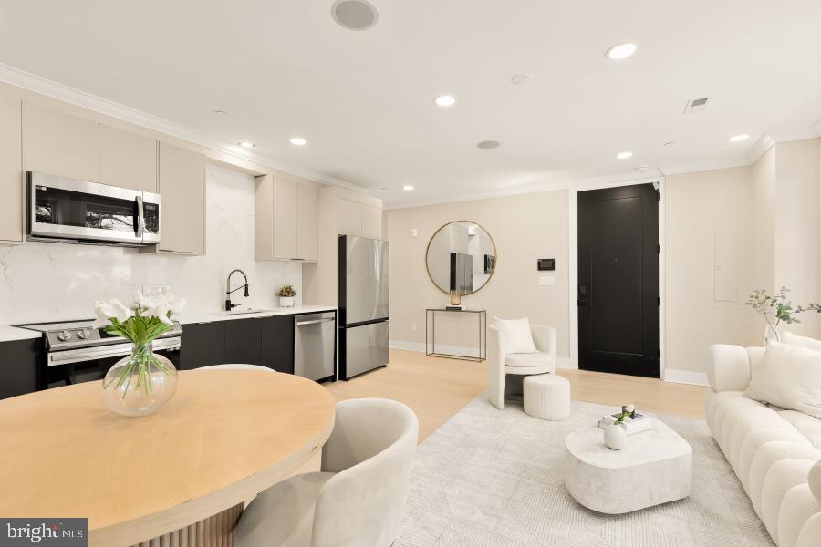 2305 NICHOLSON SE #202, WASHINGTON, District Of Columbia 20020, 2 Bedrooms Bedrooms, 3 Rooms Rooms,2 BathroomsBathrooms,Residential,For sale,2305 NICHOLSON SE #202,DCDC2245342 MLS # DCDC2245342