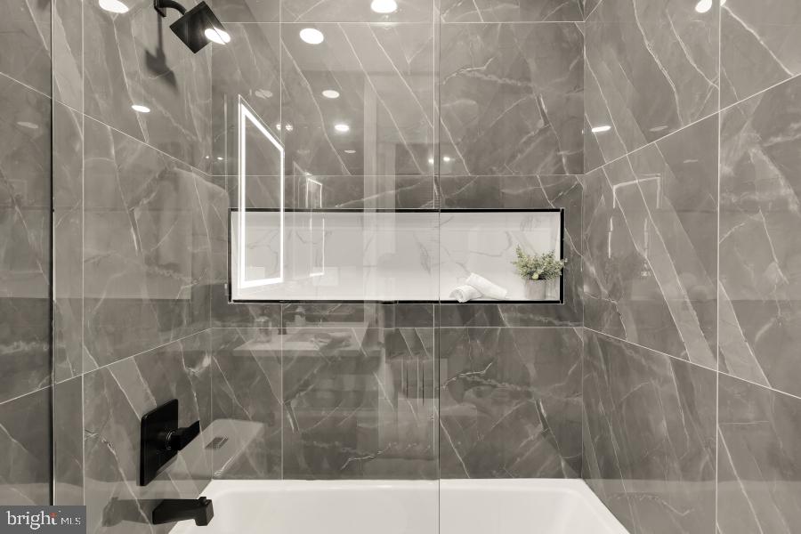 2305 NICHOLSON SE #202, WASHINGTON, District Of Columbia 20020, 2 Bedrooms Bedrooms, 3 Rooms Rooms,2 BathroomsBathrooms,Residential,For sale,2305 NICHOLSON SE #202,DCDC2245342 MLS # DCDC2245342