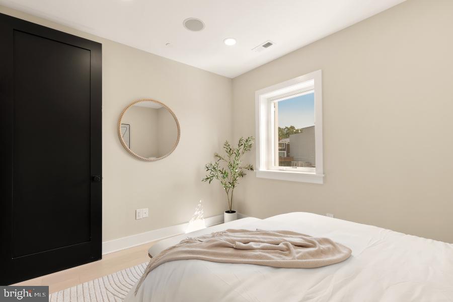 2305 NICHOLSON SE #202, WASHINGTON, District Of Columbia 20020, 2 Bedrooms Bedrooms, 3 Rooms Rooms,2 BathroomsBathrooms,Residential,For sale,2305 NICHOLSON SE #202,DCDC2245342 MLS # DCDC2245342