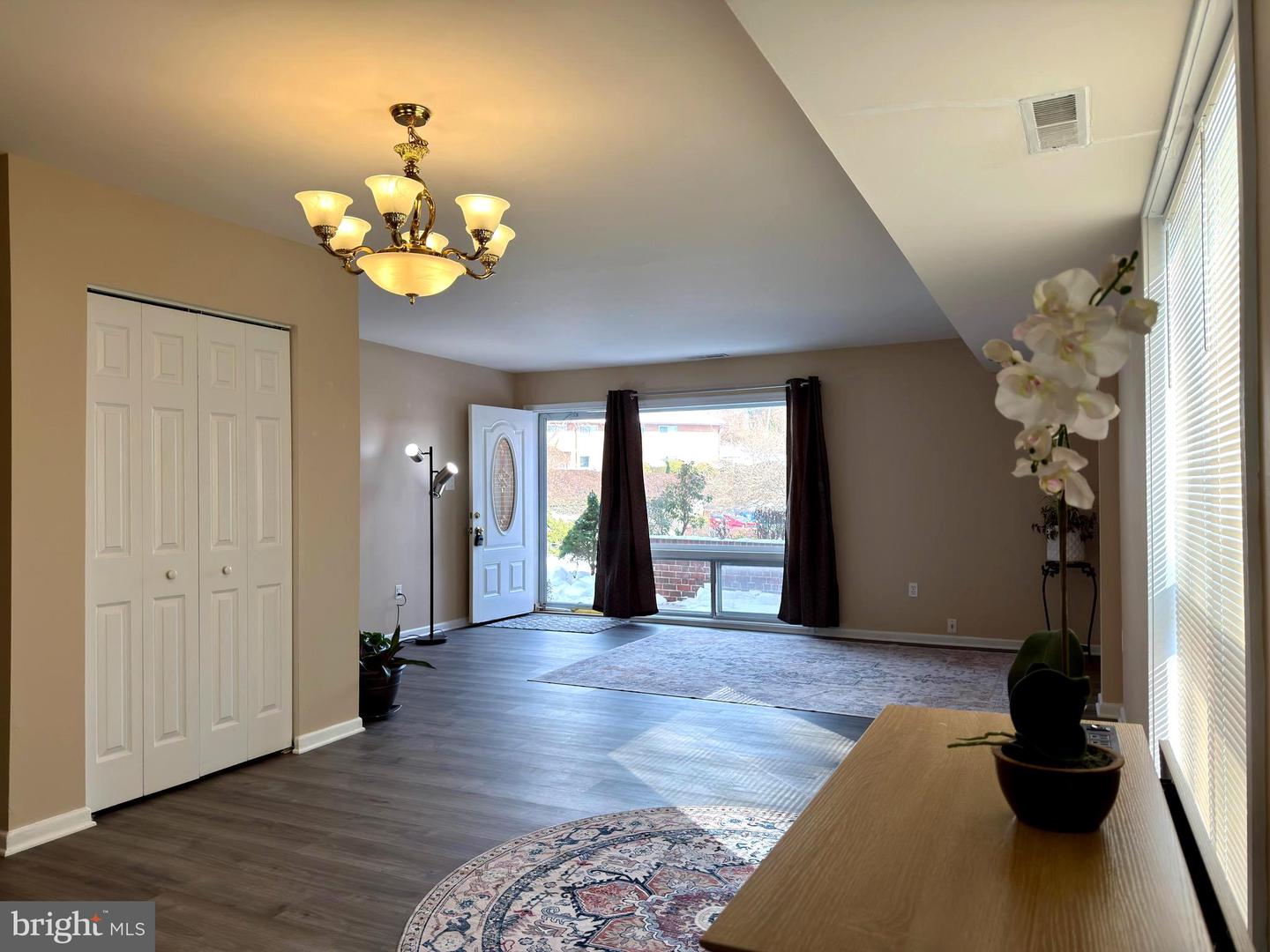 10135 FAIR WOODS DR, FAIRFAX, Virginia 22030, 3 Bedrooms Bedrooms, ,1 BathroomBathrooms,Residential,For sale,10135 FAIR WOODS DR,VAFC2007754 MLS # VAFC2007754