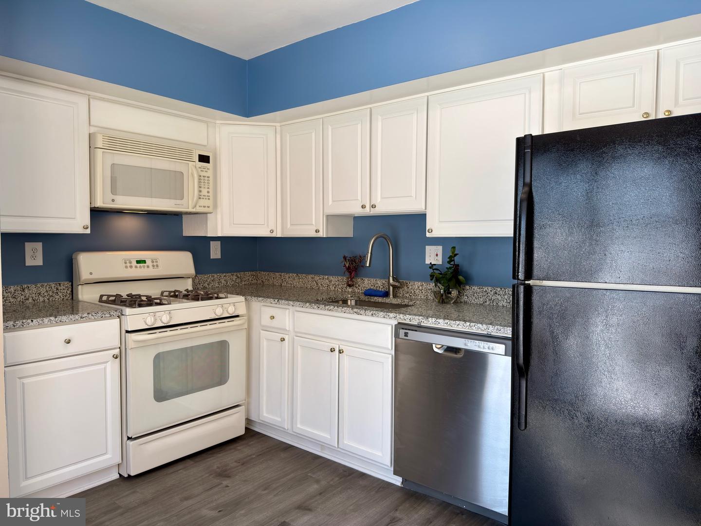 10135 FAIR WOODS DR, FAIRFAX, Virginia 22030, 3 Bedrooms Bedrooms, ,1 BathroomBathrooms,Residential,For sale,10135 FAIR WOODS DR,VAFC2007754 MLS # VAFC2007754