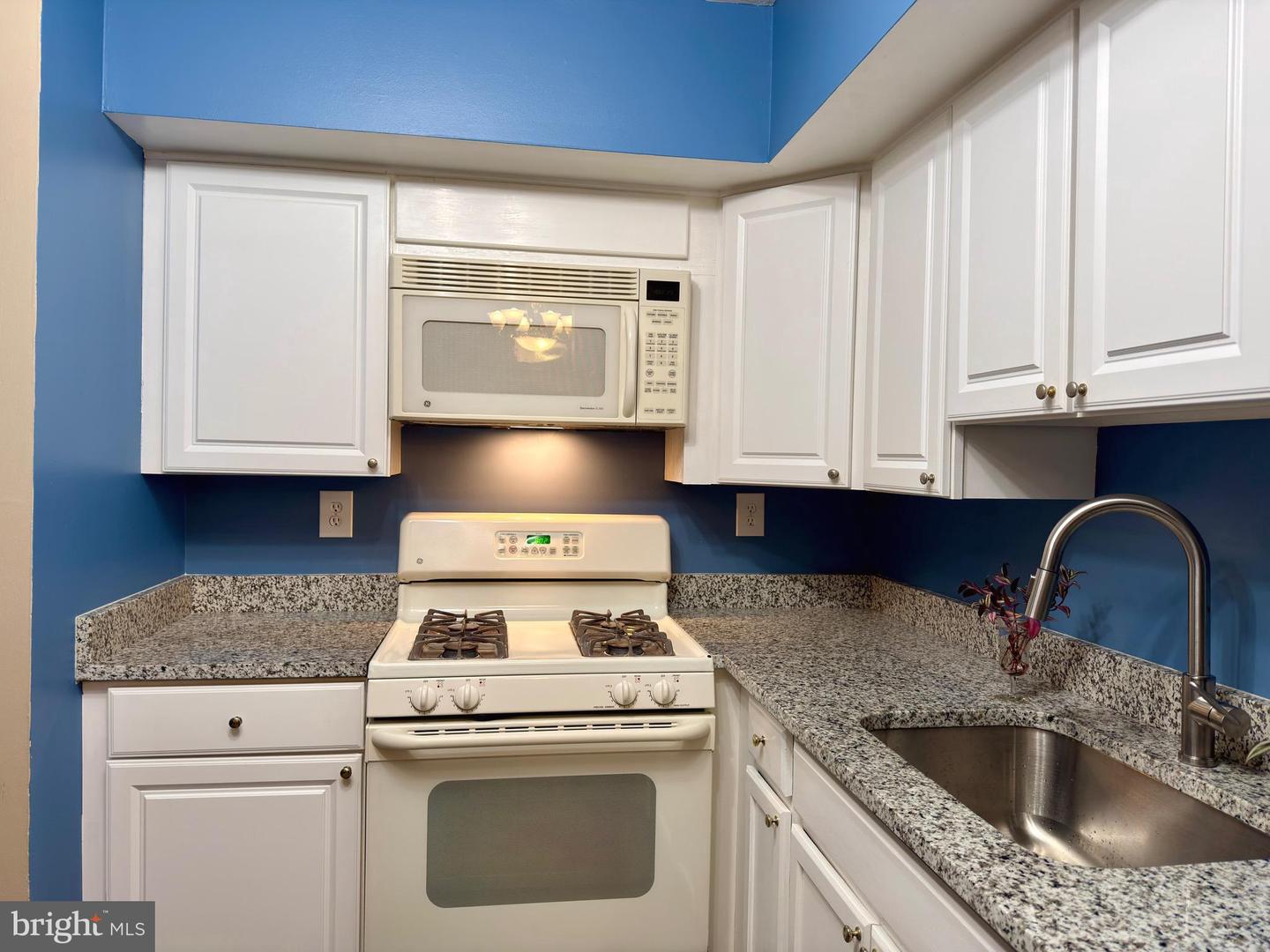 10135 FAIR WOODS DR, FAIRFAX, Virginia 22030, 3 Bedrooms Bedrooms, ,1 BathroomBathrooms,Residential,For sale,10135 FAIR WOODS DR,VAFC2007754 MLS # VAFC2007754