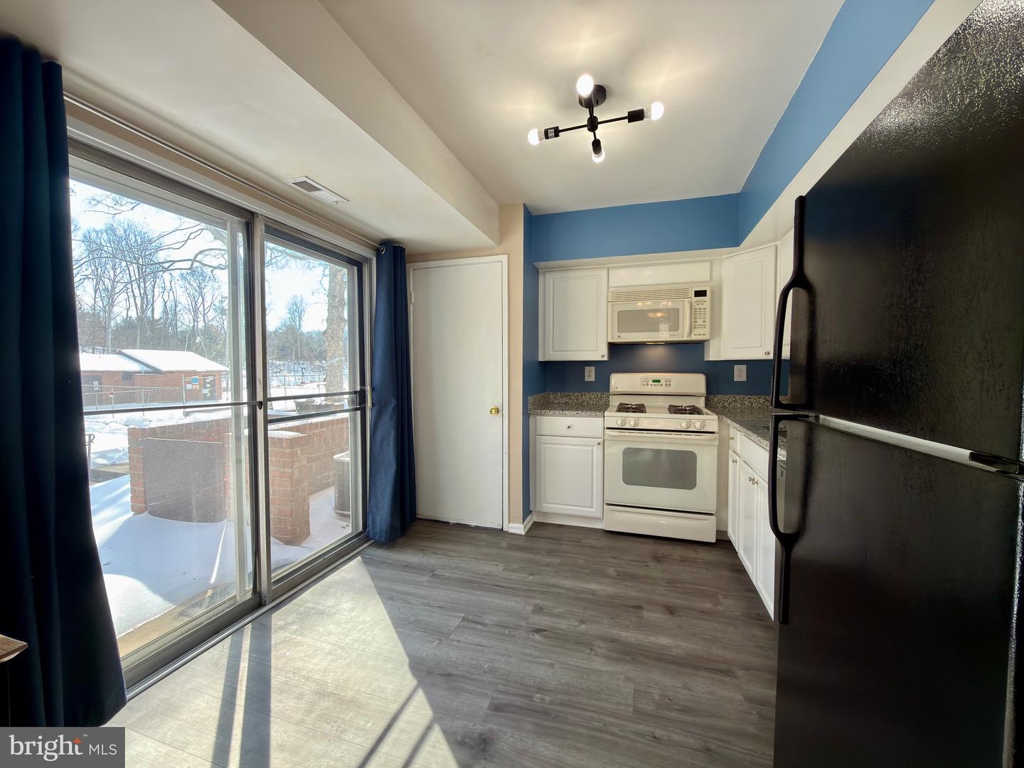 10135 FAIR WOODS DR, FAIRFAX, Virginia 22030, 3 Bedrooms Bedrooms, ,1 BathroomBathrooms,Residential,For sale,10135 FAIR WOODS DR,VAFC2007754 MLS # VAFC2007754