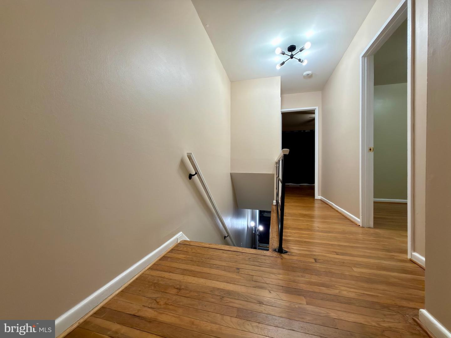 10135 FAIR WOODS DR, FAIRFAX, Virginia 22030, 3 Bedrooms Bedrooms, ,1 BathroomBathrooms,Residential,For sale,10135 FAIR WOODS DR,VAFC2007754 MLS # VAFC2007754