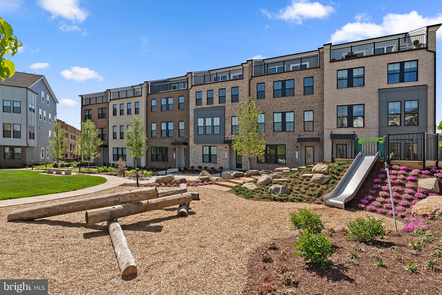 AVIATION PL #TARYN 24-F2, HERNDON, Virginia 20171, 3 Bedrooms Bedrooms, ,3 BathroomsBathrooms,Residential,For sale,AVIATION PL #TARYN 24-F2,VAFX2290048 MLS # VAFX2290048