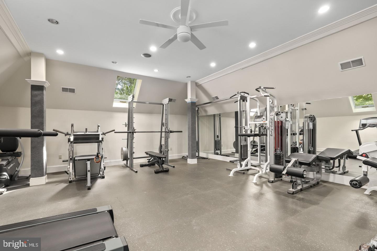 9324 GEORGETOWN PIKE, GREAT FALLS, Virginia 22066, 6 Bedrooms Bedrooms, ,7 BathroomsBathrooms,Residential,For sale,9324 GEORGETOWN PIKE,VAFX2290088 MLS # VAFX2290088 9324 GEORGETOWN PIKE, GREAT FALLS, Virginia 22066, 6 Bedrooms Bedrooms, ,7 BathroomsBathrooms,Residential,For sale,9324 GEORGETOWN PIKE,VAFX2290088 MLS # VAFX2290088