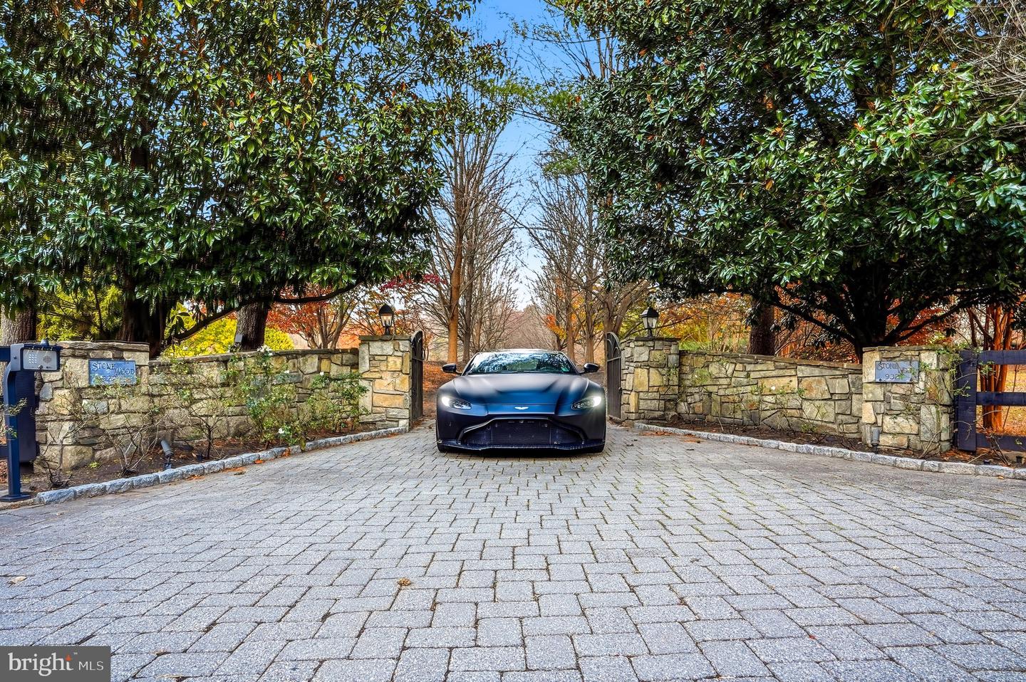 9324 GEORGETOWN PIKE, GREAT FALLS, Virginia 22066, 6 Bedrooms Bedrooms, ,7 BathroomsBathrooms,Residential,For sale,9324 GEORGETOWN PIKE,VAFX2290088 MLS # VAFX2290088 9324 GEORGETOWN PIKE, GREAT FALLS, Virginia 22066, 6 Bedrooms Bedrooms, ,7 BathroomsBathrooms,Residential,For sale,9324 GEORGETOWN PIKE,VAFX2290088 MLS # VAFX2290088