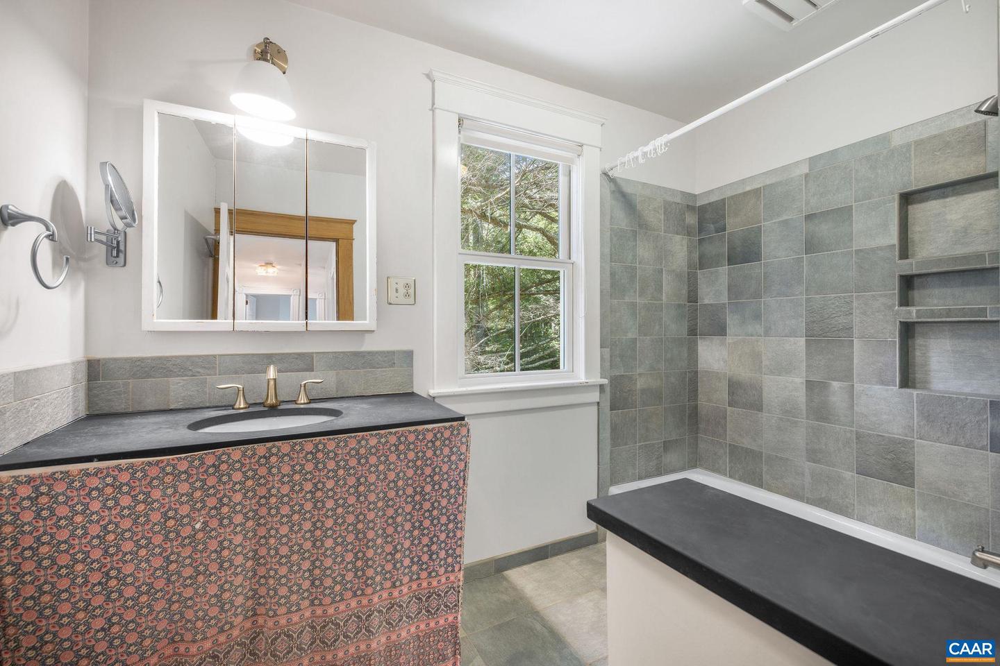 3132 WYNOVA LN, ESMONT, Virginia 22937, 4 Bedrooms Bedrooms, ,2 BathroomsBathrooms,Residential,For sale,3132 WYNOVA LN,668242 MLS # 668242