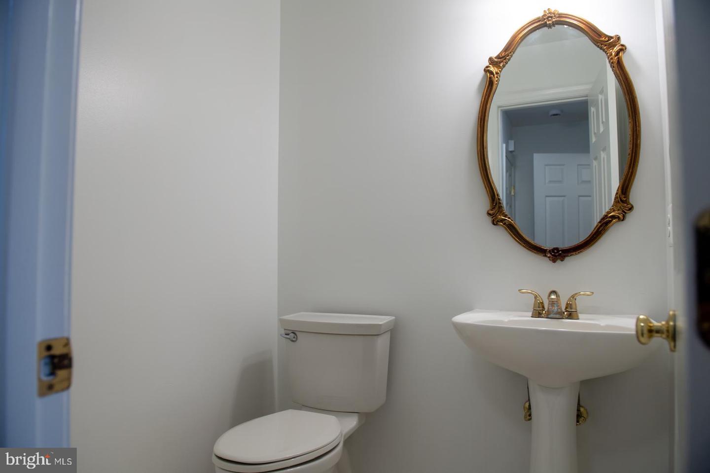 20765 BANK WAY, STERLING, Virginia 20165, 4 Bedrooms Bedrooms, 6 Rooms Rooms,3 BathroomsBathrooms,Residential,For sale,20765 BANK WAY,VALO2106842 MLS # VALO2106842