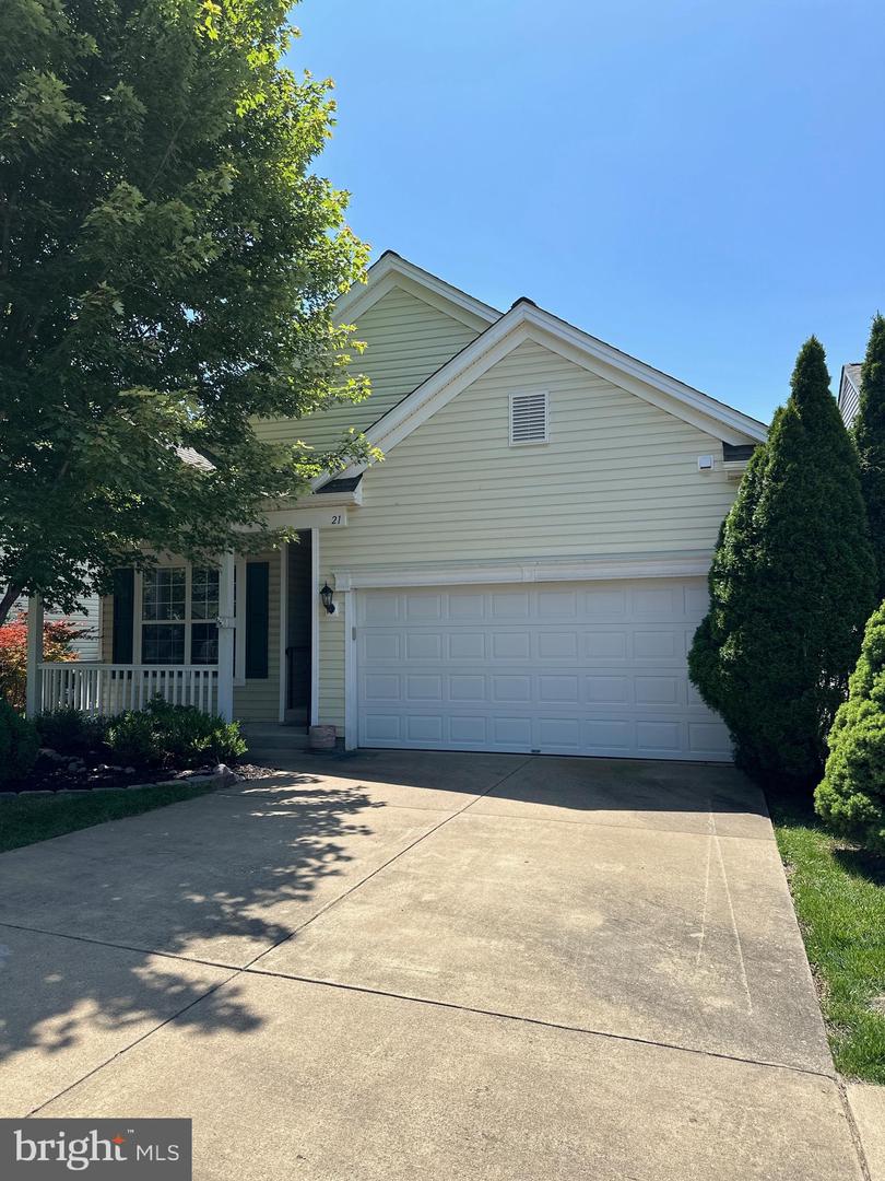 21 BUCHANAN CT, FREDERICKSBURG, Virginia 22406, 3 Bedrooms Bedrooms, ,3 BathroomsBathrooms,Residential,For sale,21 BUCHANAN CT,VAST2043416 MLS # VAST2043416
