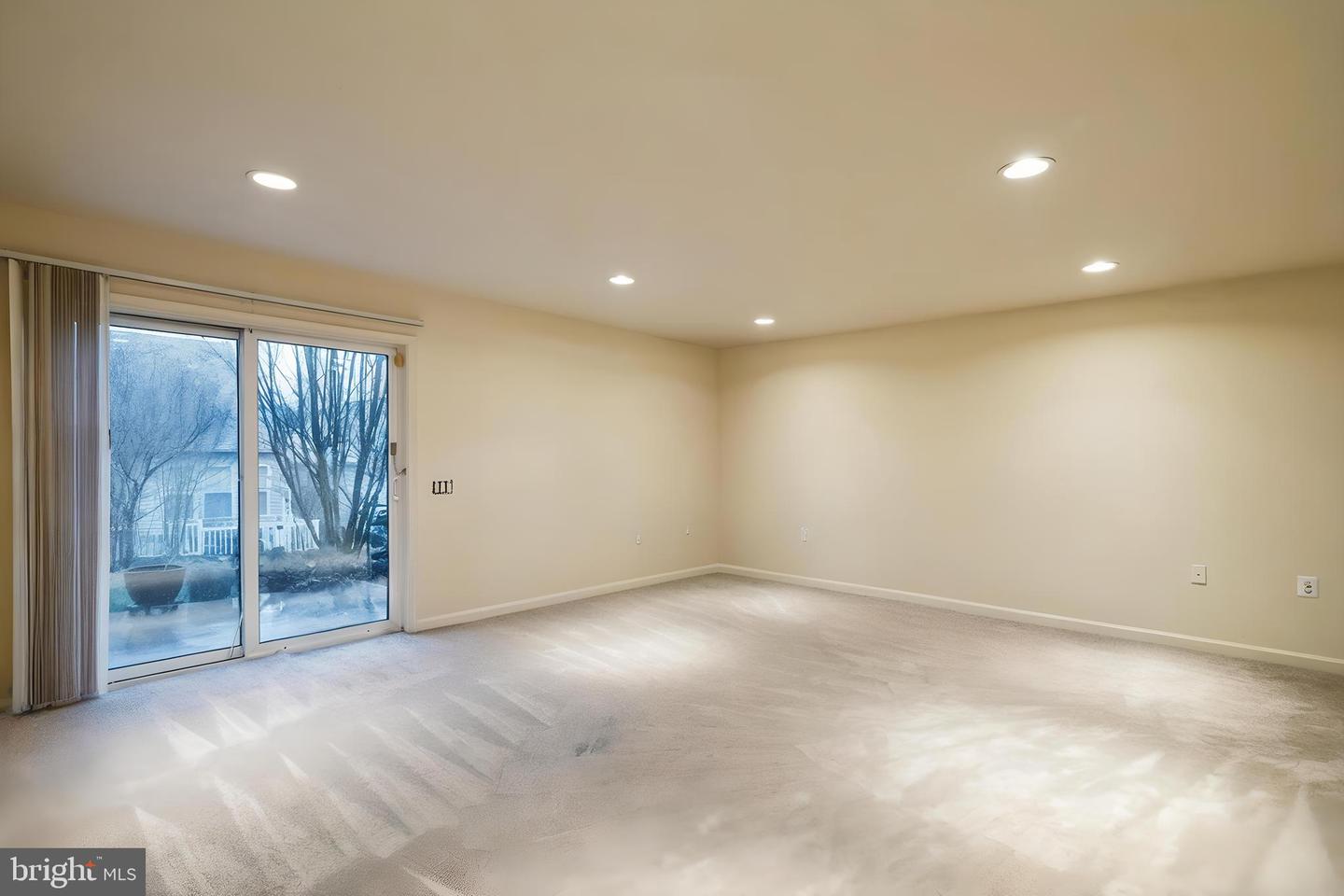 21 BUCHANAN CT, FREDERICKSBURG, Virginia 22406, 3 Bedrooms Bedrooms, ,3 BathroomsBathrooms,Residential,For sale,21 BUCHANAN CT,VAST2043416 MLS # VAST2043416