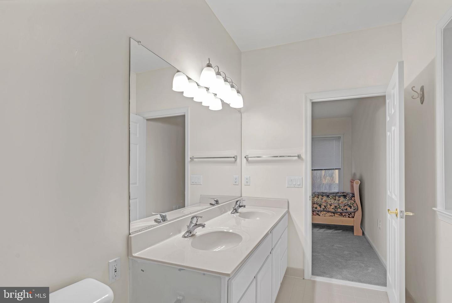 21 BUCHANAN CT, FREDERICKSBURG, Virginia 22406, 3 Bedrooms Bedrooms, ,3 BathroomsBathrooms,Residential,For sale,21 BUCHANAN CT,VAST2043416 MLS # VAST2043416