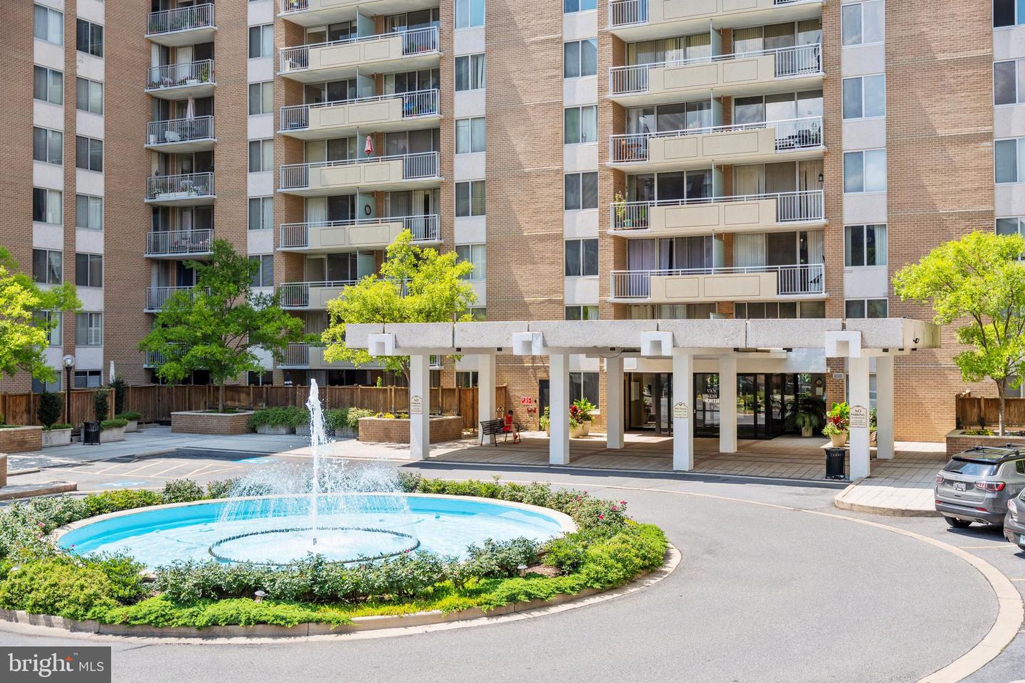 3001 VEAZEY TER NW #703, WASHINGTON, District Of Columbia 20008, 1 Bedroom Bedrooms, ,1 BathroomBathrooms,Residential,For sale,3001 VEAZEY TER NW #703,DCDC2231066 MLS # DCDC2231066