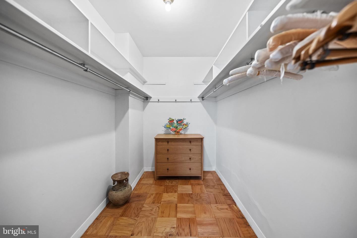 3001 VEAZEY TER NW #703, WASHINGTON, District Of Columbia 20008, 1 Bedroom Bedrooms, ,1 BathroomBathrooms,Residential,For sale,3001 VEAZEY TER NW #703,DCDC2231066 MLS # DCDC2231066