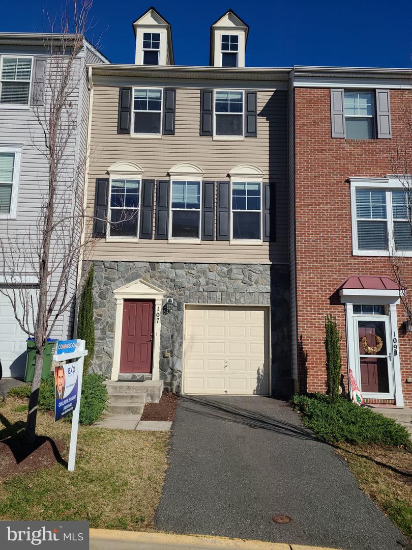 107 HOLLISTER LN, STAFFORD, Virginia 22556, 3 Bedrooms Bedrooms, ,3 BathroomsBathrooms,Residential,For sale,107 HOLLISTER LN,VAST2044366 MLS # VAST2044366