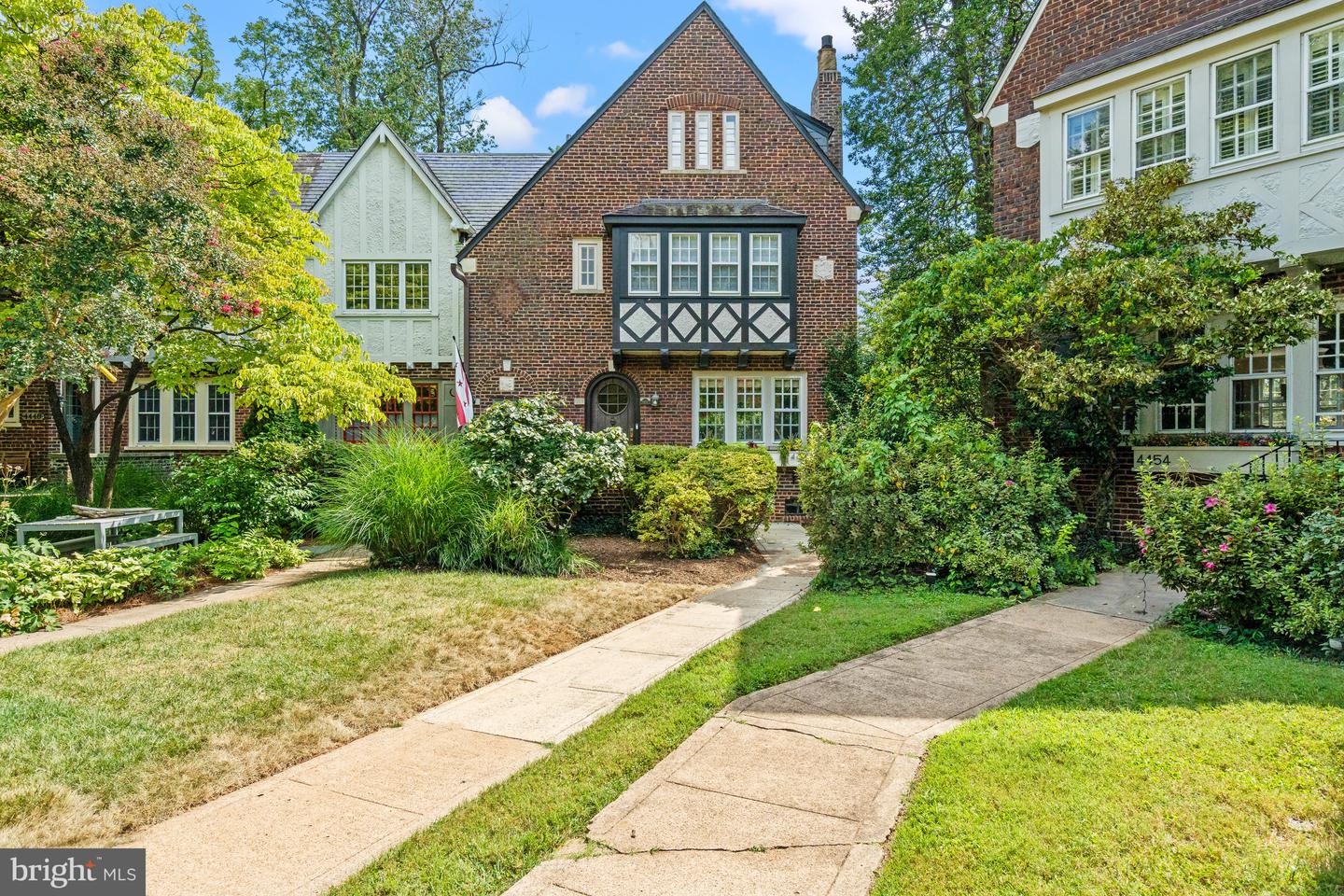 4452 Q ST NW, WASHINGTON, District Of Columbia 20007, 5 Bedrooms Bedrooms, ,2 BathroomsBathrooms,Residential,For sale,4452 Q ST NW,DCDC2232958 MLS # DCDC2232958