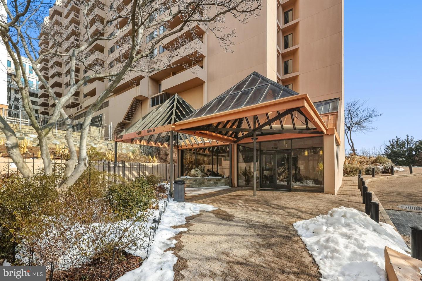 1301 N COURTHOUSE RD #1205, ARLINGTON, Virginia 22201, 1 Bedroom Bedrooms, ,1 BathroomBathrooms,Residential,For sale,1301 N COURTHOUSE RD #1205,VAAR2066864 MLS # VAAR2066864