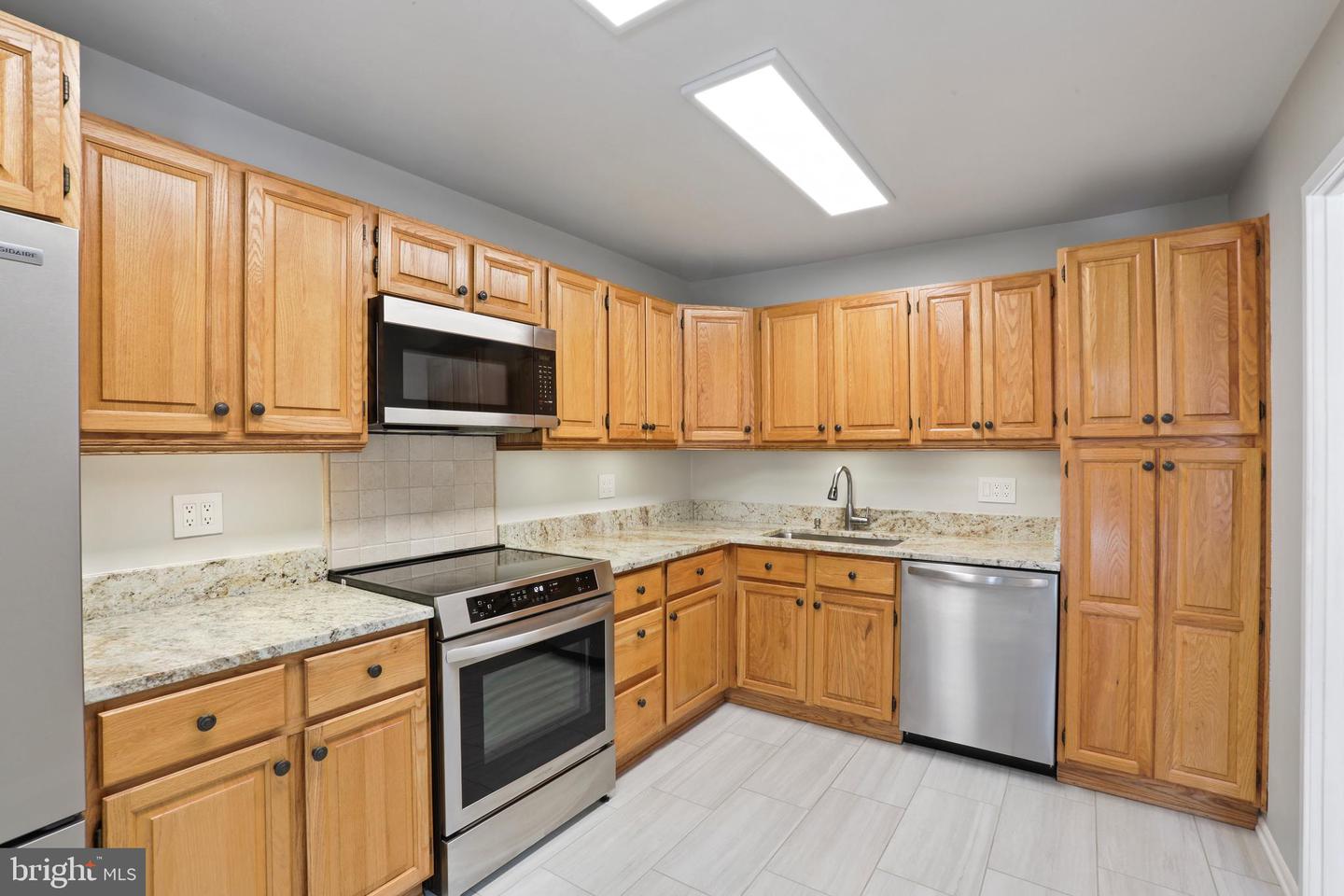 1644 WAINWRIGHT DR, RESTON, Virginia 20190, 3 Bedrooms Bedrooms, ,2 BathroomsBathrooms,Residential,For sale,1644 WAINWRIGHT DR,VAFX2283188 MLS # VAFX2283188