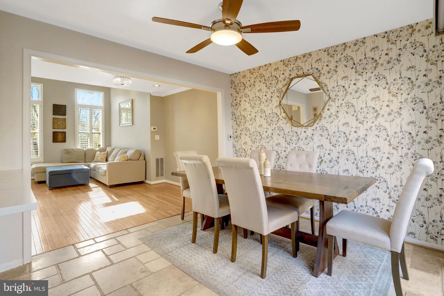 2422 N HAMPTON DR, ALEXANDRIA, Virginia 22311, 3 Bedrooms Bedrooms, ,2 BathroomsBathrooms,Residential,For sale,2422 N HAMPTON DR,VAAX2052818 MLS # VAAX2052818