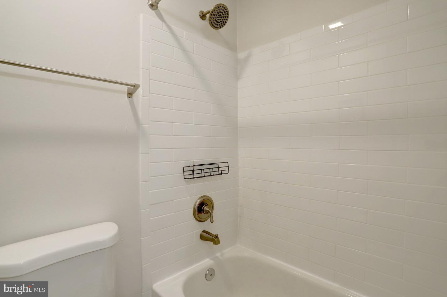 2422 N HAMPTON DR, ALEXANDRIA, Virginia 22311, 3 Bedrooms Bedrooms, ,2 BathroomsBathrooms,Residential,For sale,2422 N HAMPTON DR,VAAX2052818 MLS # VAAX2052818