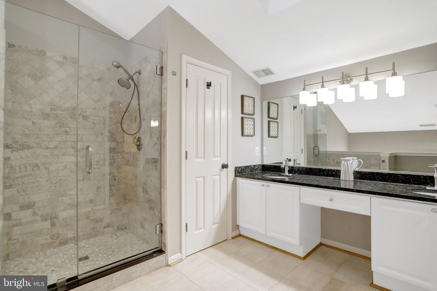 2422 N HAMPTON DR, ALEXANDRIA, Virginia 22311, 3 Bedrooms Bedrooms, ,2 BathroomsBathrooms,Residential,For sale,2422 N HAMPTON DR,VAAX2052818 MLS # VAAX2052818