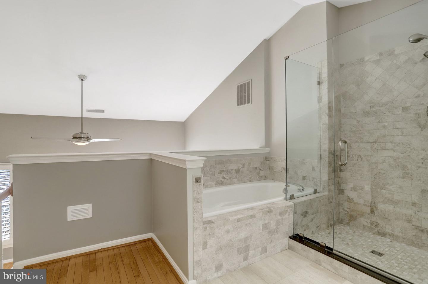 2422 N HAMPTON DR, ALEXANDRIA, Virginia 22311, 3 Bedrooms Bedrooms, ,2 BathroomsBathrooms,Residential,For sale,2422 N HAMPTON DR,VAAX2052818 MLS # VAAX2052818