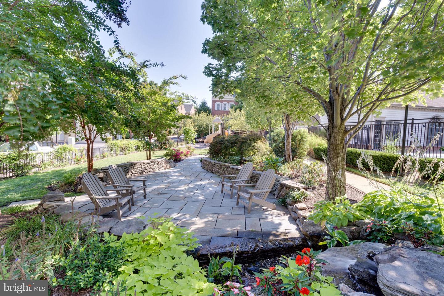 2422 N HAMPTON DR, ALEXANDRIA, Virginia 22311, 3 Bedrooms Bedrooms, ,2 BathroomsBathrooms,Residential,For sale,2422 N HAMPTON DR,VAAX2052818 MLS # VAAX2052818