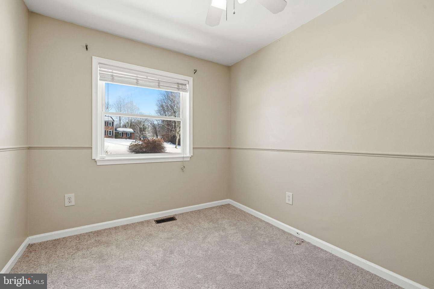 5666 RED MAPLE COURT, WARRENTON, Virginia 20187, 4 Bedrooms Bedrooms, ,2 BathroomsBathrooms,Residential,For sale,5666 RED MAPLE COURT,VAFQ2020080 MLS # VAFQ2020080