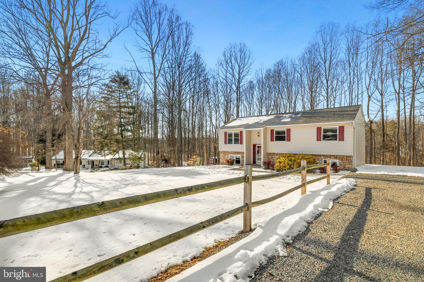 5666 RED MAPLE COURT, WARRENTON, Virginia 20187, 4 Bedrooms Bedrooms, ,2 BathroomsBathrooms,Residential,For sale,5666 RED MAPLE COURT,VAFQ2020080 MLS # VAFQ2020080