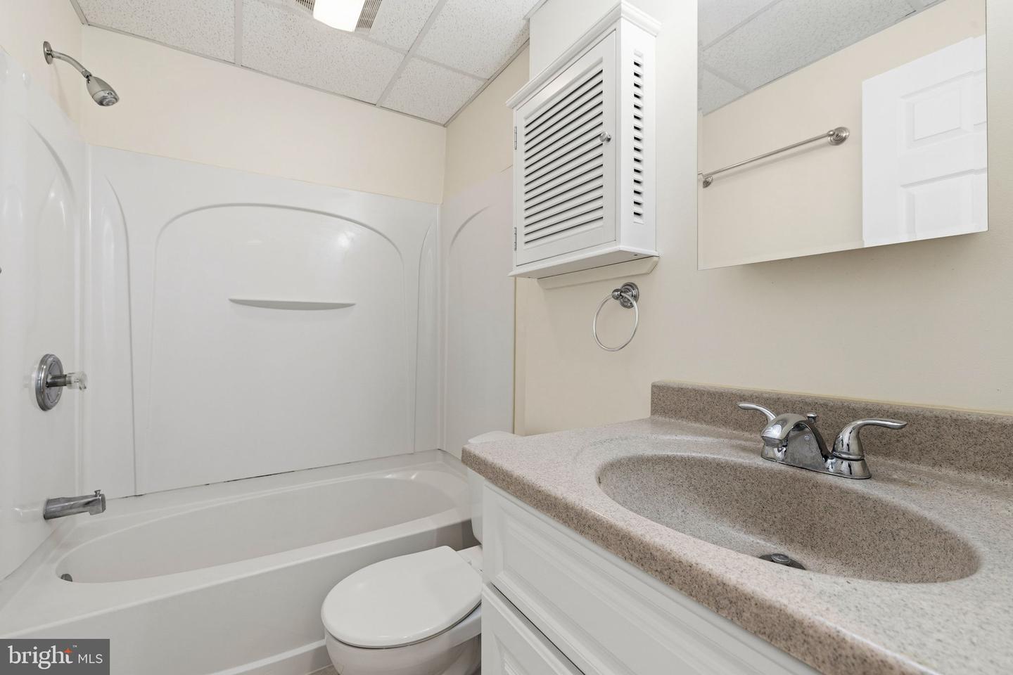 5666 RED MAPLE COURT, WARRENTON, Virginia 20187, 4 Bedrooms Bedrooms, ,2 BathroomsBathrooms,Residential,For sale,5666 RED MAPLE COURT,VAFQ2020080 MLS # VAFQ2020080