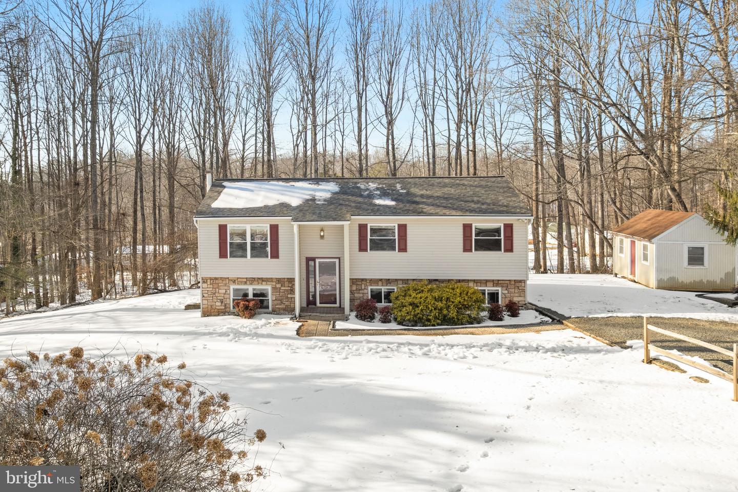 5666 RED MAPLE COURT, WARRENTON, Virginia 20187, 4 Bedrooms Bedrooms, ,2 BathroomsBathrooms,Residential,For sale,5666 RED MAPLE COURT,VAFQ2020080 MLS # VAFQ2020080