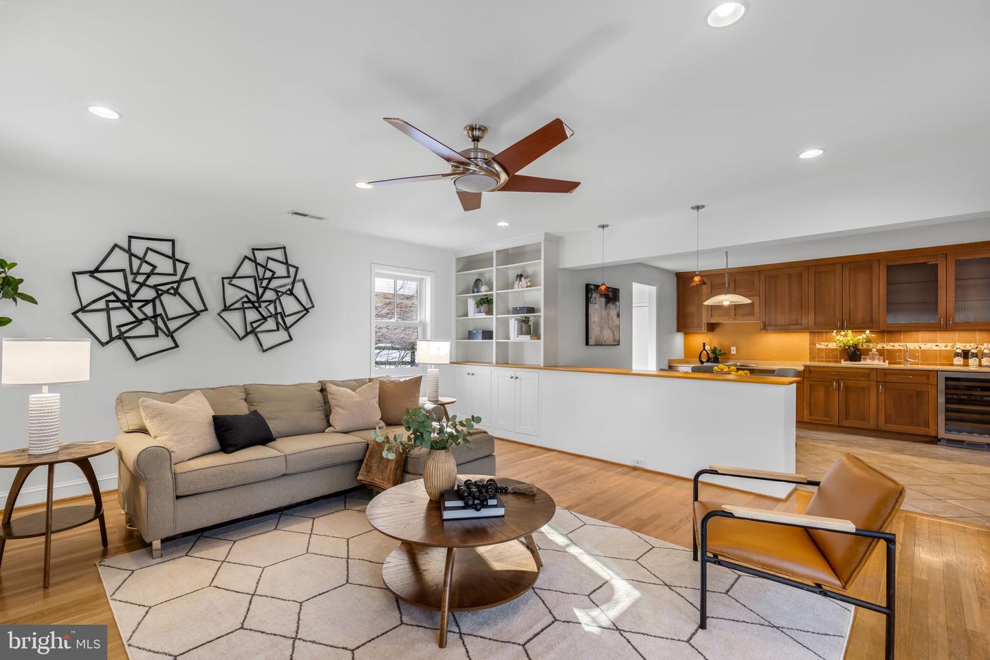 7105 DEVONSHIRE RD, ALEXANDRIA, Virginia 22307, 4 Bedrooms Bedrooms, ,3 BathroomsBathrooms,Residential,For sale,7105 DEVONSHIRE RD,VAFX2285526 MLS # VAFX2285526