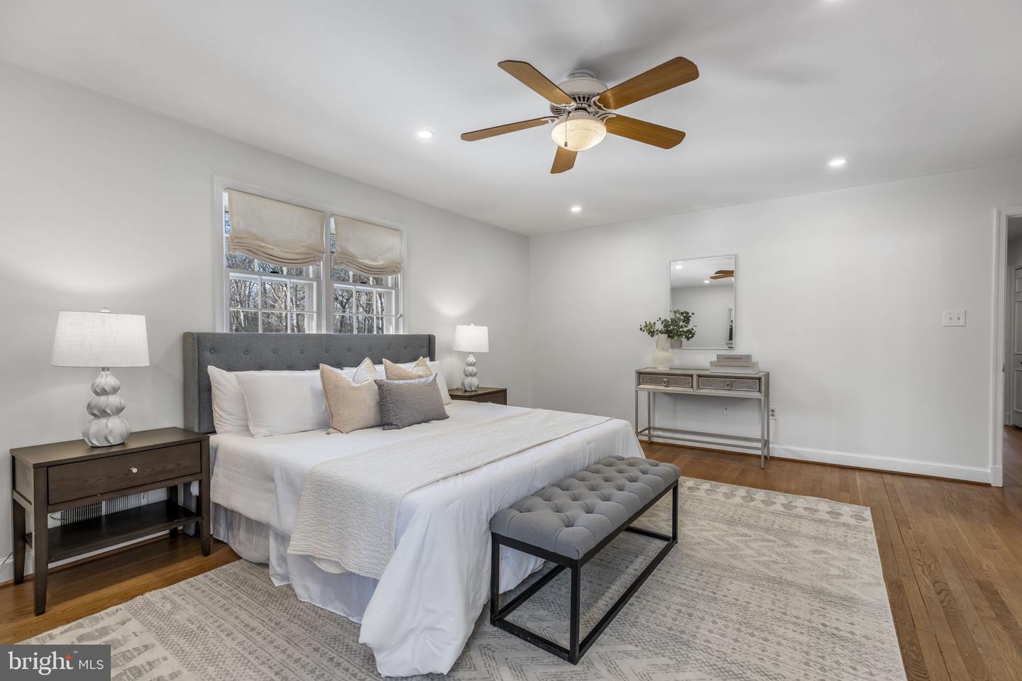 7105 DEVONSHIRE RD, ALEXANDRIA, Virginia 22307, 4 Bedrooms Bedrooms, ,3 BathroomsBathrooms,Residential,For sale,7105 DEVONSHIRE RD,VAFX2285526 MLS # VAFX2285526