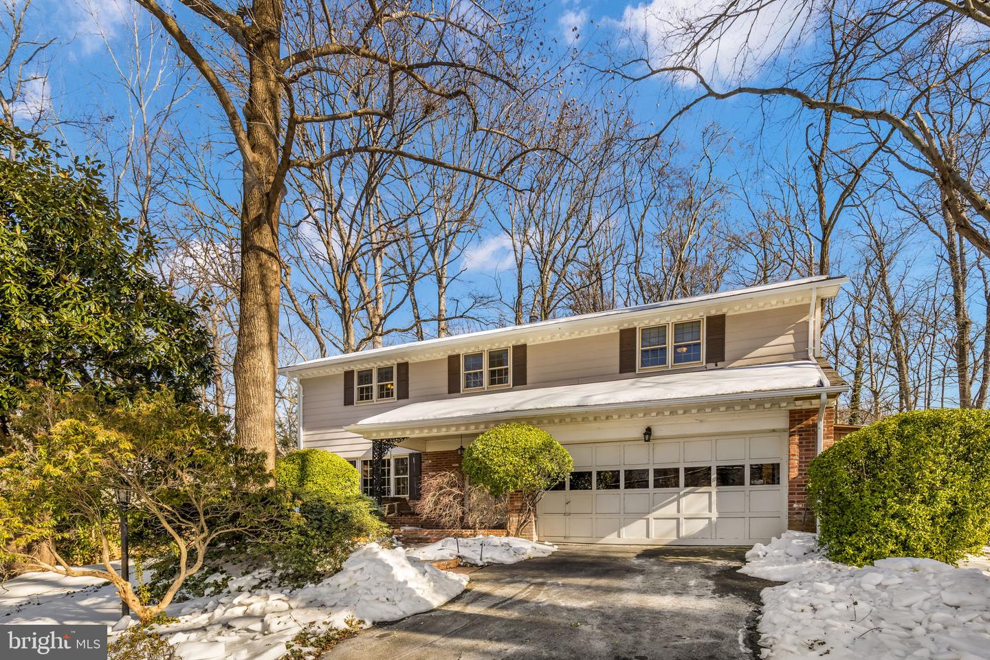 7105 DEVONSHIRE RD, ALEXANDRIA, Virginia 22307, 4 Bedrooms Bedrooms, ,3 BathroomsBathrooms,Residential,For sale,7105 DEVONSHIRE RD,VAFX2285526 MLS # VAFX2285526