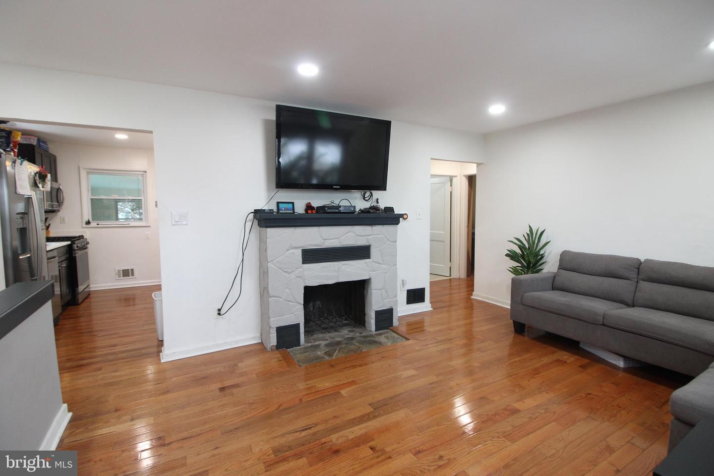 4009 TANEY AVE, ALEXANDRIA, Virginia 22304, 3 Bedrooms Bedrooms, ,2 BathroomsBathrooms,Residential,For sale,4009 TANEY AVE,VAAX2053094 MLS # VAAX2053094