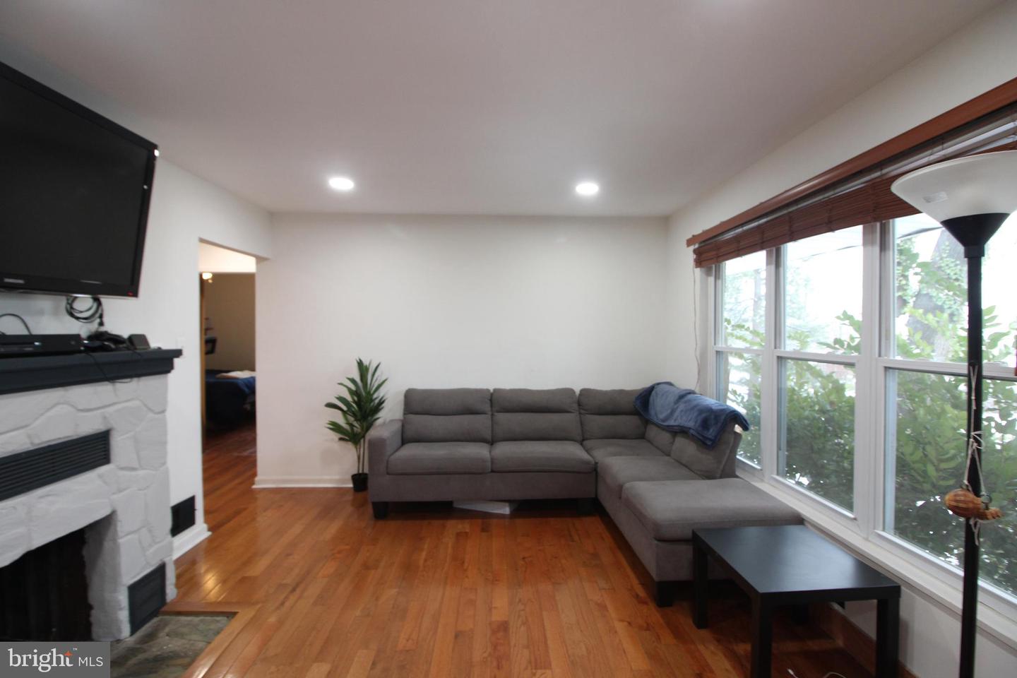 4009 TANEY AVE, ALEXANDRIA, Virginia 22304, 3 Bedrooms Bedrooms, ,2 BathroomsBathrooms,Residential,For sale,4009 TANEY AVE,VAAX2053094 MLS # VAAX2053094