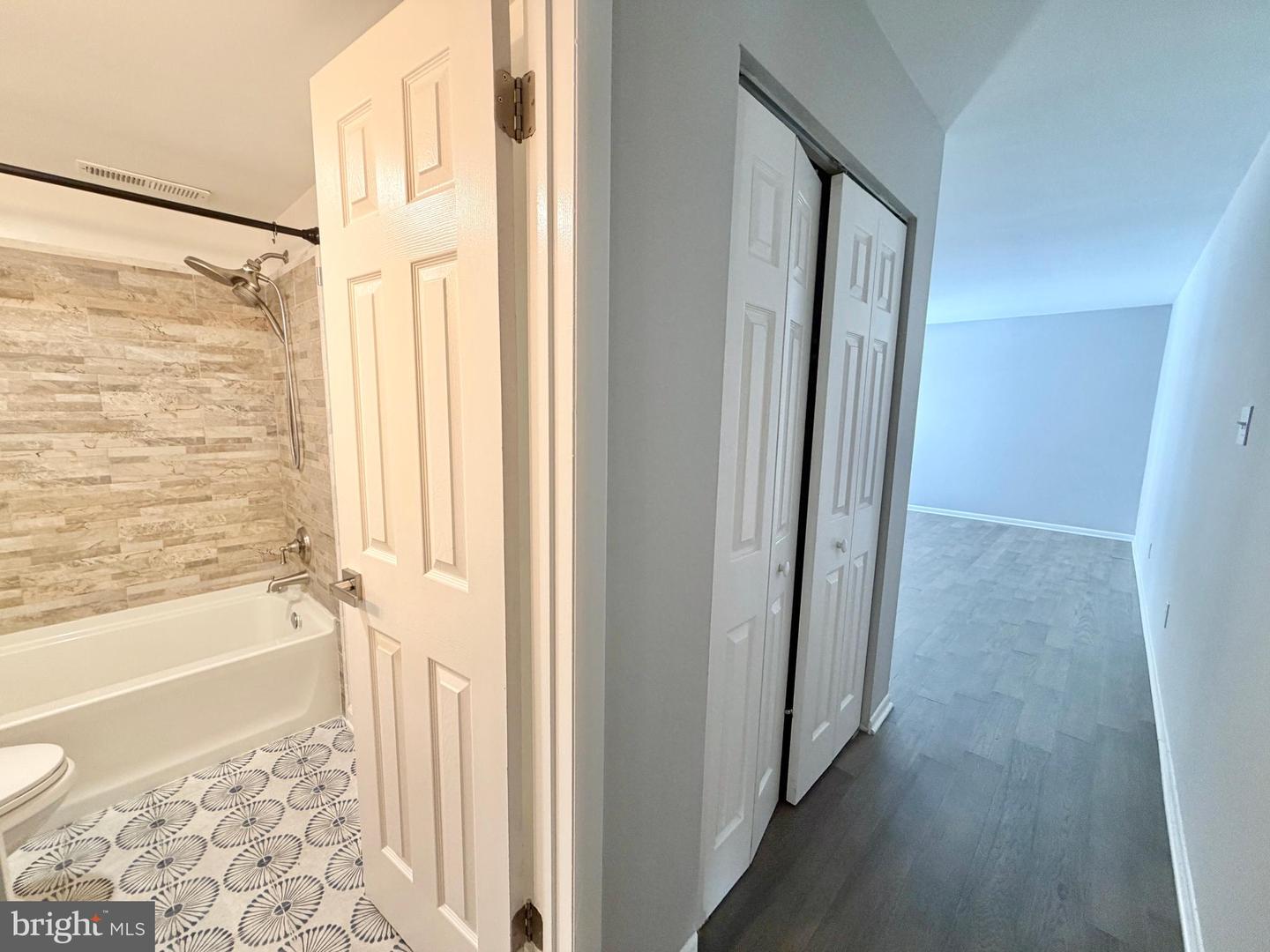 3322 WOODBURN VILLAGE DR #13, ANNANDALE, Virginia 22003, 3 Bedrooms Bedrooms, ,2 BathroomsBathrooms,Residential,For sale,3322 WOODBURN VILLAGE DR #13,VAFX2285732 MLS # VAFX2285732