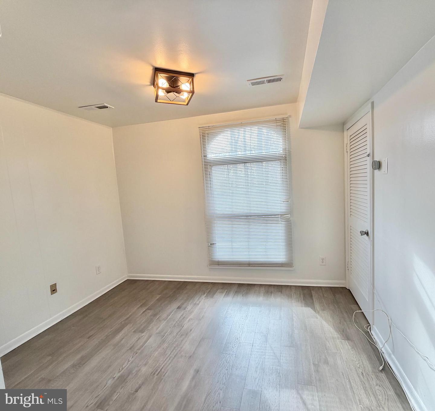 3322 WOODBURN VILLAGE DR #13, ANNANDALE, Virginia 22003, 3 Bedrooms Bedrooms, ,2 BathroomsBathrooms,Residential,For sale,3322 WOODBURN VILLAGE DR #13,VAFX2285732 MLS # VAFX2285732