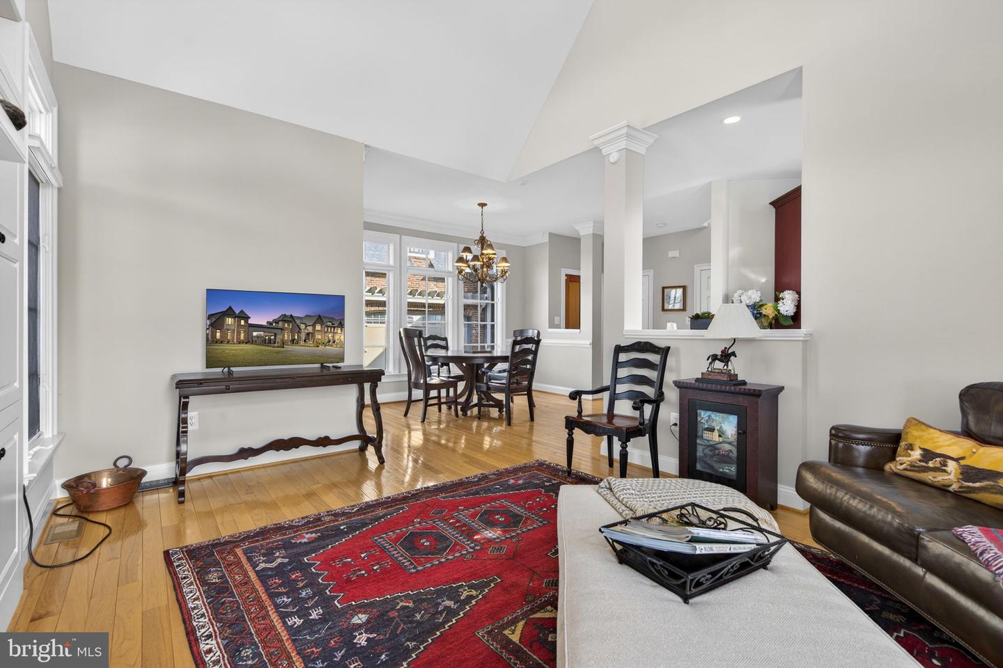 21051 ST LOUIS RD, MIDDLEBURG, Virginia 20117, 5 Bedrooms Bedrooms, ,5 BathroomsBathrooms,Residential,For sale,21051 ST LOUIS RD,VALO2114338 MLS # VALO2114338