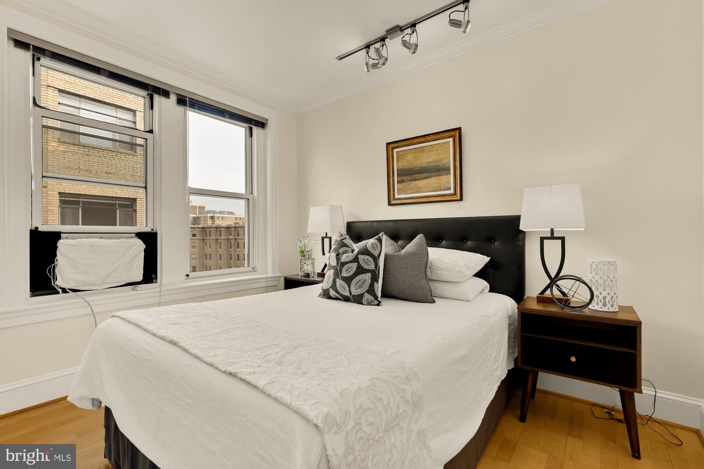 1954 COLUMBIA RD NW #710, WASHINGTON, District Of Columbia 20009, 3 Bedrooms Bedrooms, 5 Rooms Rooms,2 BathroomsBathrooms,Residential,For sale,1954 COLUMBIA RD NW #710,DCDC2243000 MLS # DCDC2243000