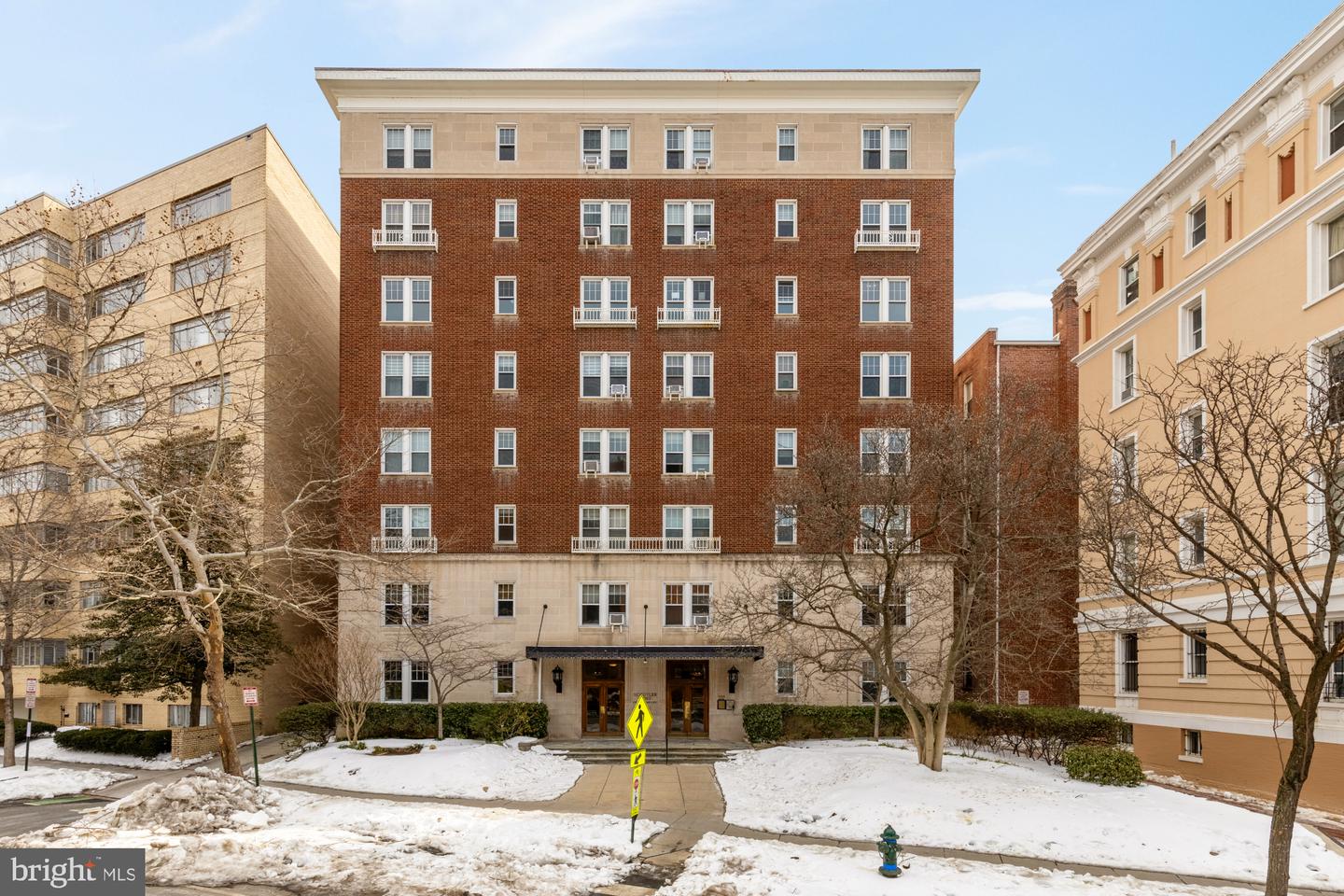 1954 COLUMBIA RD NW #710, WASHINGTON, District Of Columbia 20009, 3 Bedrooms Bedrooms, 5 Rooms Rooms,2 BathroomsBathrooms,Residential,For sale,1954 COLUMBIA RD NW #710,DCDC2243000 MLS # DCDC2243000