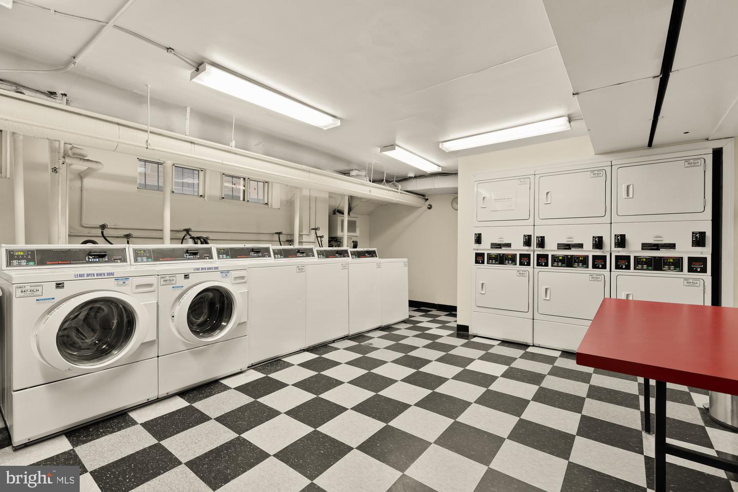 1954 COLUMBIA RD NW #710, WASHINGTON, District Of Columbia 20009, 3 Bedrooms Bedrooms, 5 Rooms Rooms,2 BathroomsBathrooms,Residential,For sale,1954 COLUMBIA RD NW #710,DCDC2243000 MLS # DCDC2243000