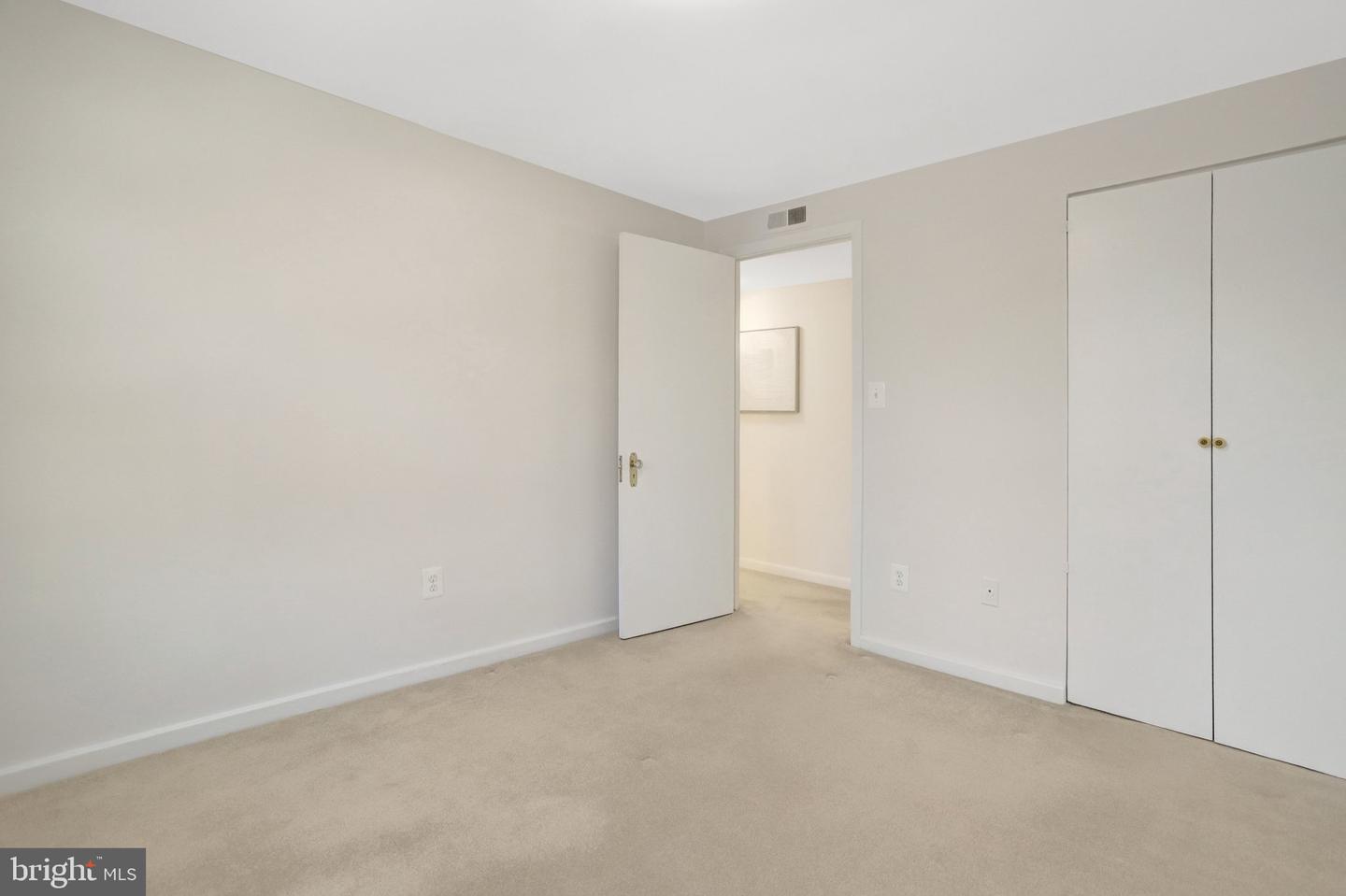 700 S ARLINGTON MILL DR #15204, ARLINGTON, Virginia 22204, 2 Bedrooms Bedrooms, ,1 BathroomBathrooms,Residential,For sale,700 S ARLINGTON MILL DR #15204,VAAR2068148 MLS # VAAR2068148 700 S ARLINGTON MILL DR #15204, ARLINGTON, Virginia 22204, 2 Bedrooms Bedrooms, ,1 BathroomBathrooms,Residential,For sale,700 S ARLINGTON MILL DR #15204,VAAR2068148 MLS # VAAR2068148