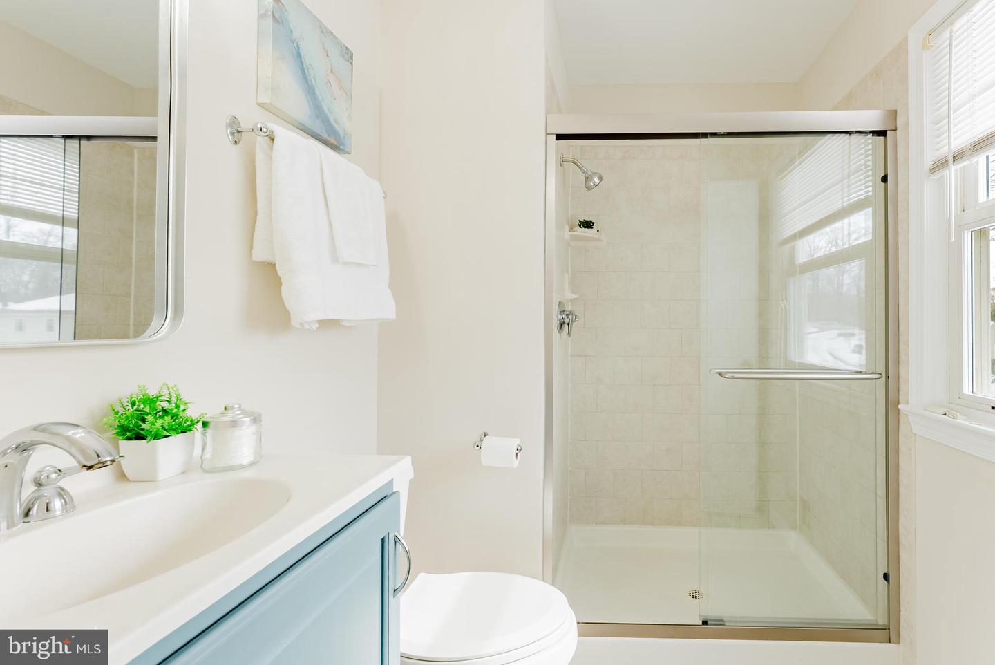 4704 FEDERAL CT, ANNANDALE, Virginia 22003, 4 Bedrooms Bedrooms, ,2 BathroomsBathrooms,Residential,For sale,4704 FEDERAL CT,VAFX2287594 MLS # VAFX2287594